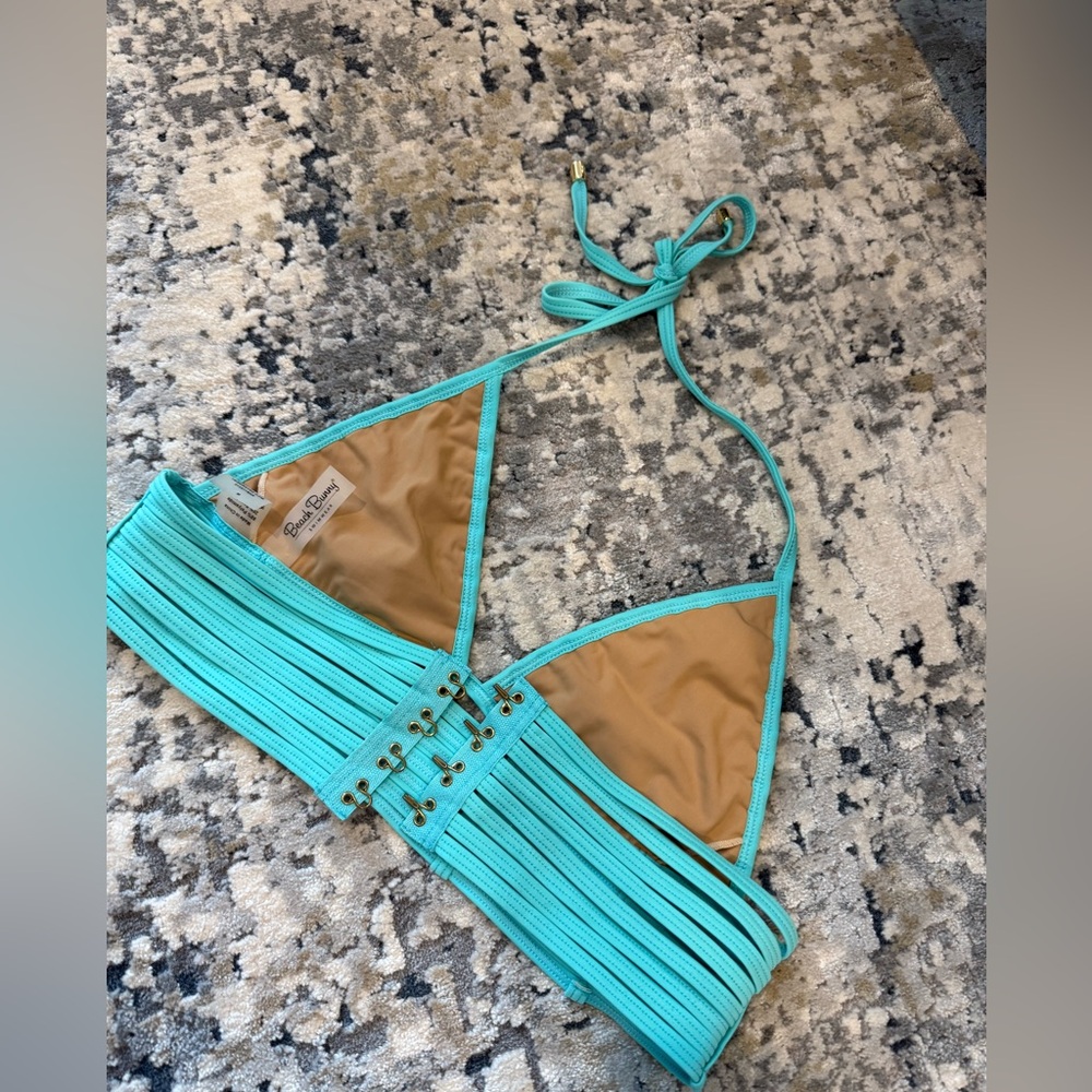 Beach Bunny Hard Summer Bikini Set - Picture 10 of 11